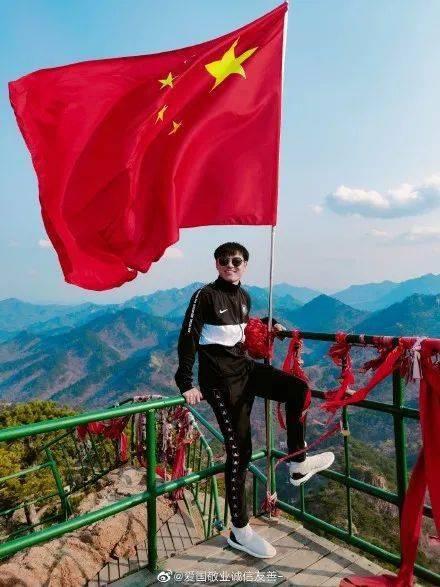 逃出茂密的丛林